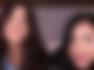 Emperatriz y Linsey's Live Sex Cam Show