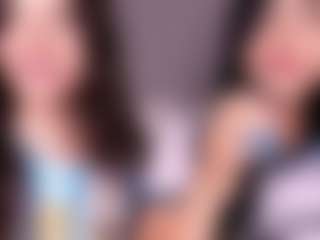 Emperatriz y Linsey's Live Sex Cam Show