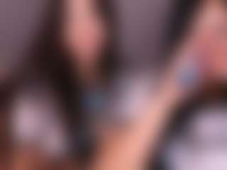 Emperatriz y Linsey's Live Sex Cam Show
