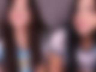 Emperatriz y Linsey's Live Sex Cam Show