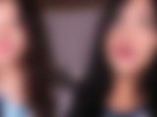 Emperatriz y Linsey's Live Sex Cam Show