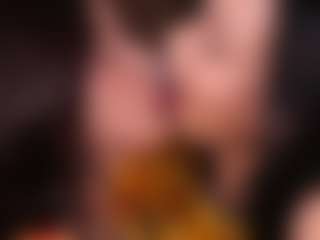 Emperatriz y Linsey's Live Sex Cam Show