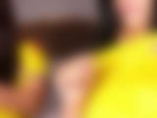 Emperatriz y Linsey's Live Sex Cam Show