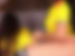 Emperatriz y Linsey's Live Sex Cam Show