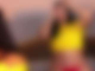 Emperatriz y Linsey's Live Sex Cam Show