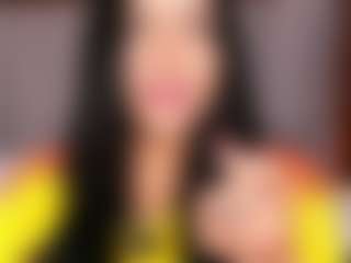 Emperatriz y Linsey's Live Sex Cam Show
