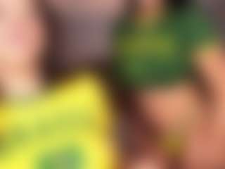 Emperatriz y Linsey's Live Sex Cam Show