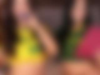 Emperatriz y Linsey's Live Sex Cam Show