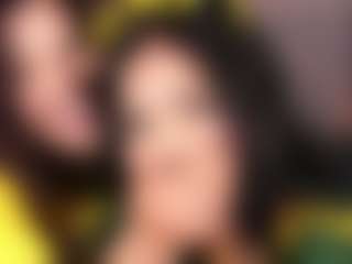 Emperatriz y Linsey's Live Sex Cam Show
