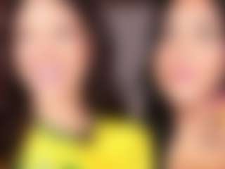 Emperatriz y Linsey's Live Sex Cam Show