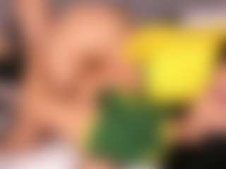 Emperatriz y Linsey's Live Sex Cam Show