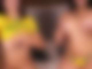 Emperatriz y Linsey's Live Sex Cam Show