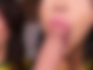 Emperatriz y Linsey's Live Sex Cam Show