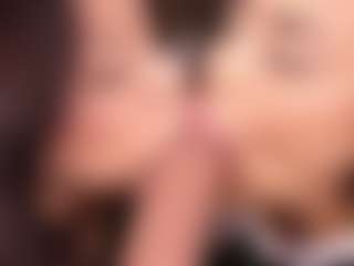 Emperatriz y Linsey's Live Sex Cam Show