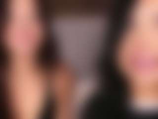 Emperatriz y Linsey's Live Sex Cam Show