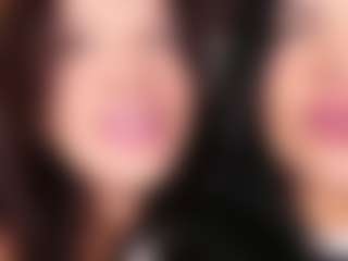 Emperatriz y Linsey's Live Sex Cam Show