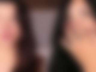 Emperatriz y Linsey's Live Sex Cam Show