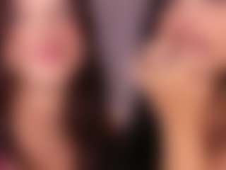 Emperatriz y Linsey's Live Sex Cam Show