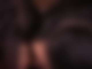 Emperatriz y Linsey's Live Sex Cam Show