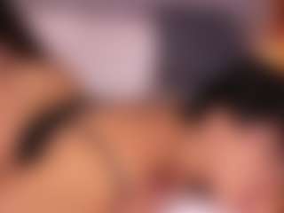 Emperatriz y Linsey's Live Sex Cam Show