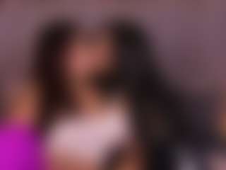 Emperatriz y Linsey's Live Sex Cam Show