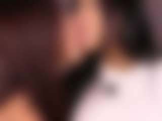 Emperatriz y Linsey's Live Sex Cam Show