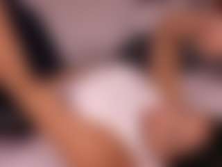 Emperatriz y Linsey's Live Sex Cam Show