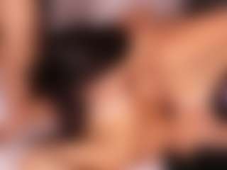 Emperatriz y Linsey's Live Sex Cam Show