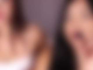 Emperatriz y Linsey's Live Sex Cam Show