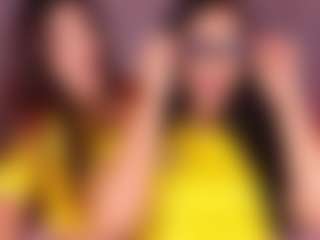 Emperatriz y Linsey's Live Sex Cam Show