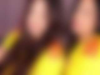 Emperatriz y Linsey's Live Sex Cam Show