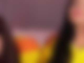 Emperatriz y Linsey's Live Sex Cam Show