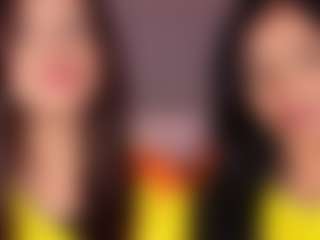 Emperatriz y Linsey's Live Sex Cam Show