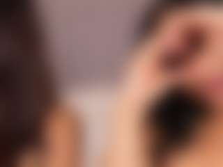 Emperatriz y Linsey's Live Sex Cam Show
