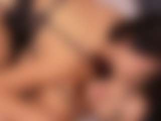 Emperatriz y Linsey's Live Sex Cam Show