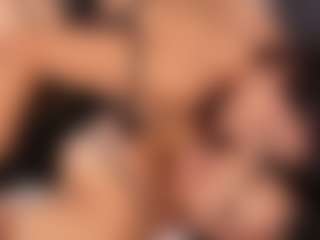 Emperatriz y Linsey's Live Sex Cam Show