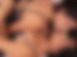 Emperatriz y Linsey's Live Sex Cam Show
