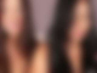 Emperatriz y Linsey's Live Sex Cam Show