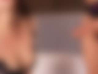 Emperatriz y Linsey's Live Sex Cam Show