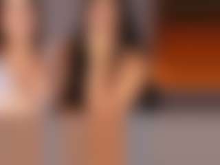 Emperatriz y Linsey's Live Sex Cam Show