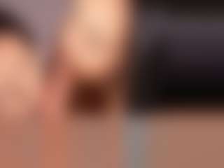 Emperatriz y Linsey's Live Sex Cam Show