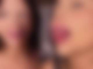 Emperatriz y Linsey's Live Sex Cam Show