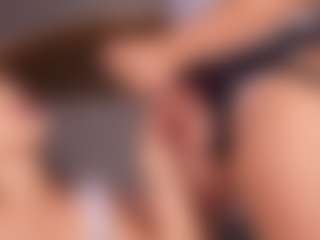 Emperatriz y Linsey's Live Sex Cam Show