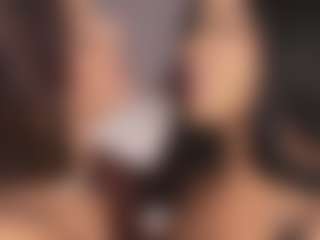 Emperatriz y Linsey's Live Sex Cam Show