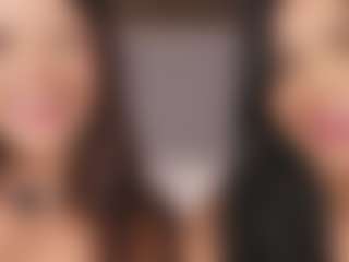 Live cam show with Emperatriz y Linsey - Tease on TeamSkeetLive
