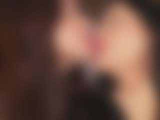 Live cam show with Emperatriz y Linsey - Amateur Big Tits on chickslive.net
