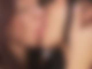 Emperatriz y Linsey's Live Sex Cam Show