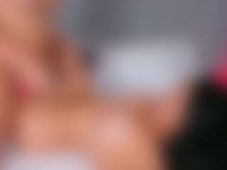 Emperatriz y Linsey's Live Sex Cam Show