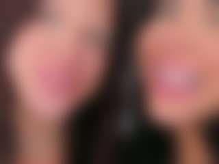 Emperatriz y Linsey's Live Sex Cam Show