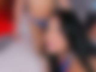 Emperatriz y Linsey's Live Sex Cam Show